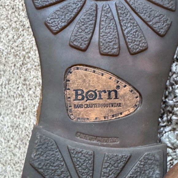 Born Men's Tan Leather Ankle Boots - Picture 8 of 9